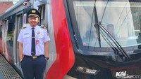 Mas Nul selalu mengingatkan dirinya, Kondisi jalur yang sibuk dan potensi gangguan operasional memerlukan kewaspadaan tinggi. (Kurniawan F/detikcom)