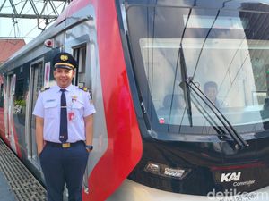 Dari PKL Jadi Masinis KRL