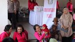 Potret Antusias Warga Sorong Hadiri Baksos Bhayangkari Peduli