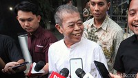 Kusnadi pun sempat ditanyai seputar dirinya yang pernah diberitakan menghilang. Kusnadi membantah bahwa dia pernah hilang. Kusnadi juga meminta maaf telah membuat gaduh saat diisukan menghilang, padahal itu terjadi karena dia tak bisa berkomunikasi setelah handphone-nya mati. Dia juga membantah adanya isu penculikan.