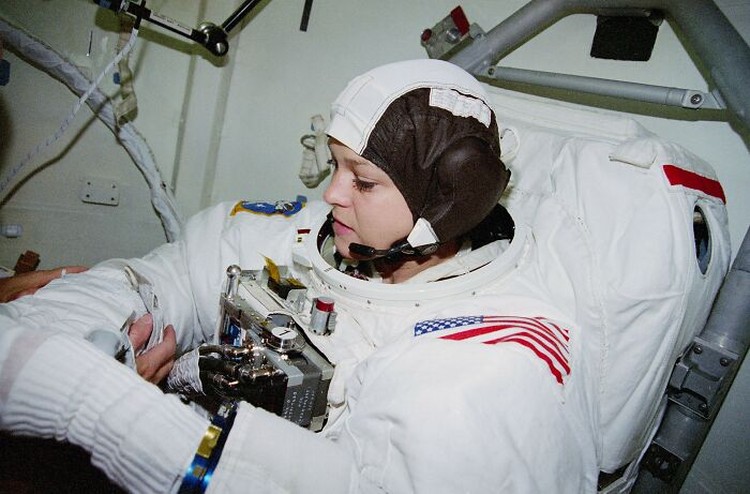 Fakta Astronot