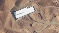 Citra satelit menunjukkan fasilitas nuklir Fordo di Iran, Jumat (24/1/2025). Meski jadi senjata pemecah bunker ideal, AS belum memberi izin Israel untuk menggunakan GBU-57 dalam serangan terhadap situs nuklir Iran seperti Fordo. (REUTERS/Maxar Technologies)
