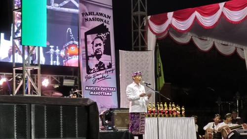 Festival Literasi Kabupaten Klungkung 2025 resmi dibuka oleh Bupati Klungkung, I Made Satria, Kamis (19/6/2025).