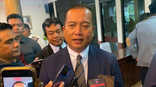 Gubernur NTB, Lalu Muhamad Iqbal. (Ahmad Viqi/detikBali)