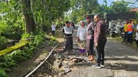100 Hari Kerja, Gus Par-Pandu Tangani Sampah, Air, dan Jalan Rusak
