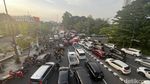 Jalan Frontage Ahmad Yani Macet Parah Imbas Demo ODOL di Surabaya