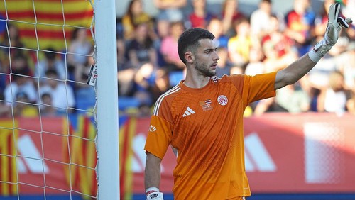 Joan Garcia plays during the friendly match between Catalonia and Costa Rica at the Johan Cruyff Stadium in Barcelona, Spain, on May 28, 2025. (Photo by Joan Valls/Urbanandsport/NurPhoto via Getty Images)