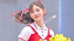 Kirara Asuka dalam Berbagai Pose dan POV