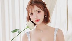 Kirara Asuka dalam Berbagai Pose dan POV