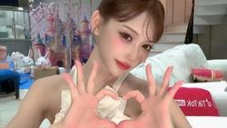 Kirara Asuka dalam Berbagai Pose dan POV