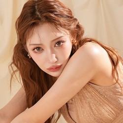 Kirara Asuka dalam Berbagai Pose dan POV