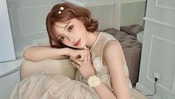 Kirara Asuka dalam Berbagai Pose dan POV