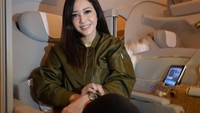 Bye Indonesia !!!! Bagasi boleh berat, tapi hati ini ringan … liburan mode on !!! itu adalah caption Bunda Maia september tahun lalu saat akan terbang ke Eropa