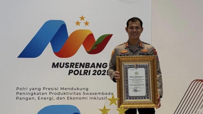 Polres Probolinggo Kota meraih penghargaan pelayanan prima