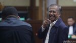 Potret Eks Hakim MK Jadi Saksi Meringankan di Sidang Hasto