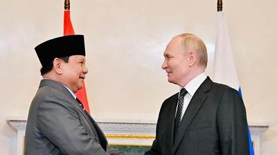 Momen Akrab Prabowo dan Putin di Istana Constantine Rusia