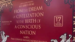 Connie Rahakundini Bakrie Rilis Buku Baru di Bulan Sukarno Connie Rahakundini Bakrie Rilis Buku Baru di Bulan Sukarno