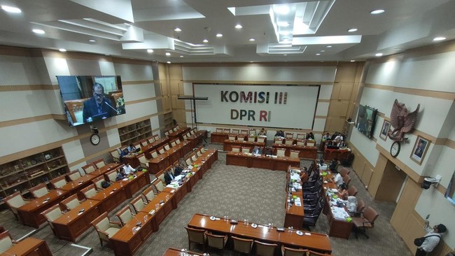 Tak Ada Cerita Rapat RUU KUHAP di Hotel