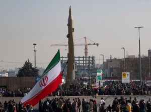 Iran Serang Pangkalan AS di Kuwait, 2 Rudal Ditembakkan