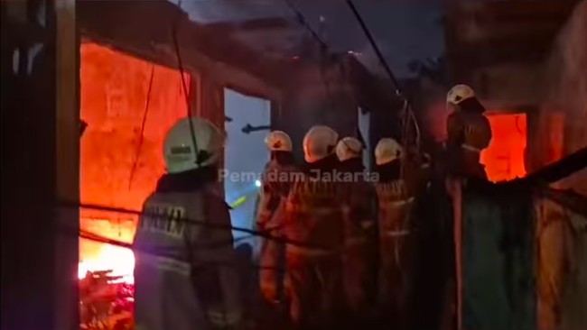 Kebakaran Maut di Tebet: Teriakan Terakhir dan Kondisi Mengenaskan Korban