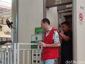 Nyolong Motor Saat Jenguk Anak, WN Prancis Divonis 5 Bulan Penjara