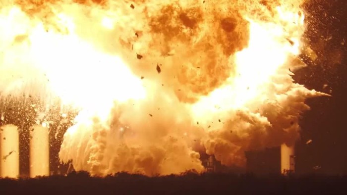 3361EZ-SPACE-EXPLORATION_SPACEX_EXPLOSION_O_