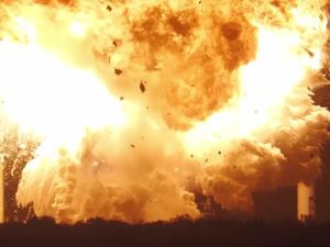Begini Detik-detik Roket Starship SpaceX Meledak saat Uji Coba Terbang