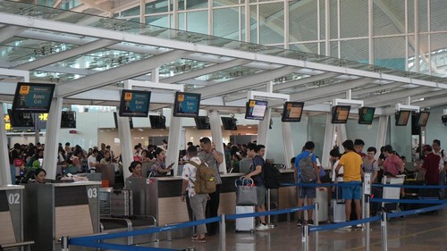 Suasana di terminal kedatangan internasional Bandara I Gusti Ngurah Rai, Bali, Kamis (19/6/2025). (Foto: Dok. Humas PT Angkasa Pura).