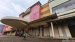 Terbengkalai, Mal Legendaris Bekasi Ini Hanya Buka Setahun Sekali