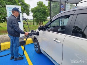 Pengalaman Keliling Jawa Tanpa Minum Bensin
