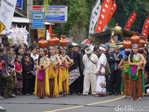 Menguak Makna dan Filosofi Puncak Seren Taun Sunda Wiwitan Cigugur
