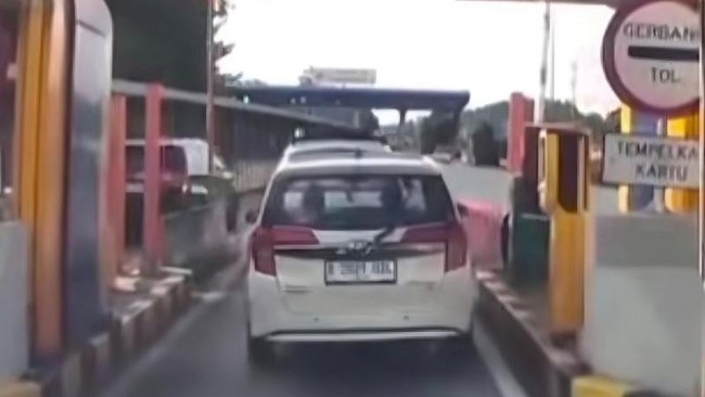 Kasus Mobil 2 Kali Terobos Tol di Depok Masih Misterius