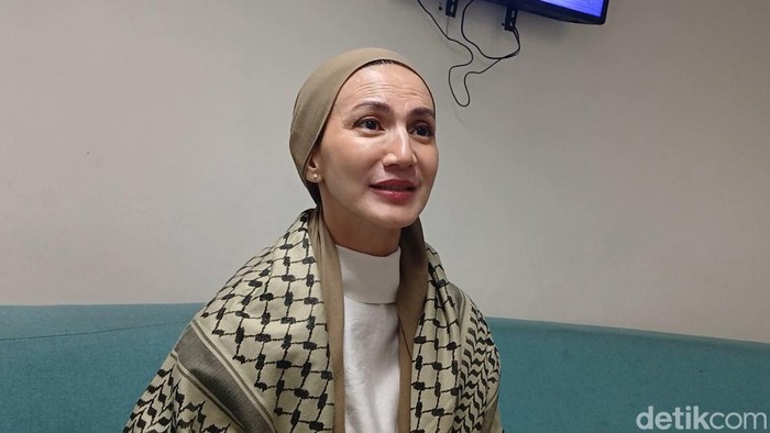 wanda hamidah saat ditemui di kawasan Transmedia.