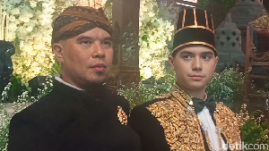 Ahmad Dhani mengklaim pernikahan berkonsep Javanese Royal Wedding itu merupakan pernikahan termegah abad ini. (Foto: Muhammad Ahsan Nurrijal/detikcom)
