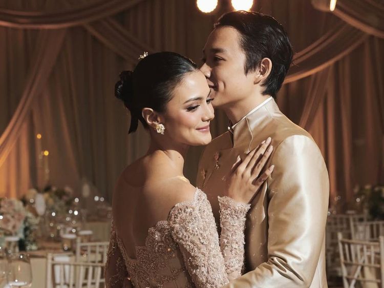 Resepsi Nikah Amanda Rawles dan Adriel Susanteo, Lesung Pipi Jadi Sorotan
