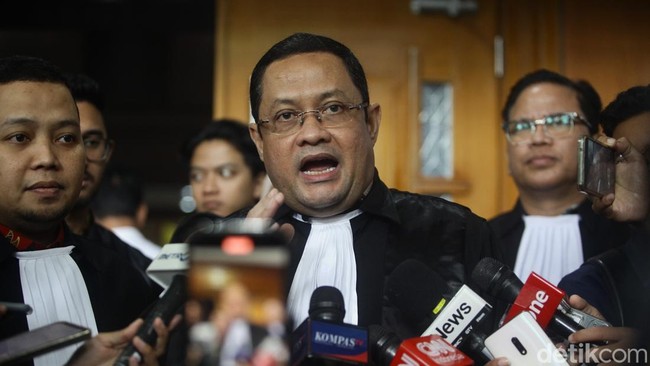 Balasan Kubu Tom Lembong ke Hotman Paris agar Urus Klien Sendiri