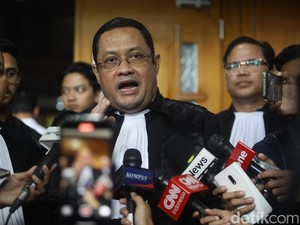 Pengacara Nadiem Ungkap Alasan Kompak Tak Hadir di Sidang Chromebook