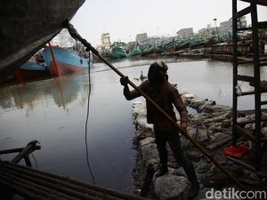 Paket Stimulus Prabowo Sasar Pekerja Lepas & Driver Ojol
