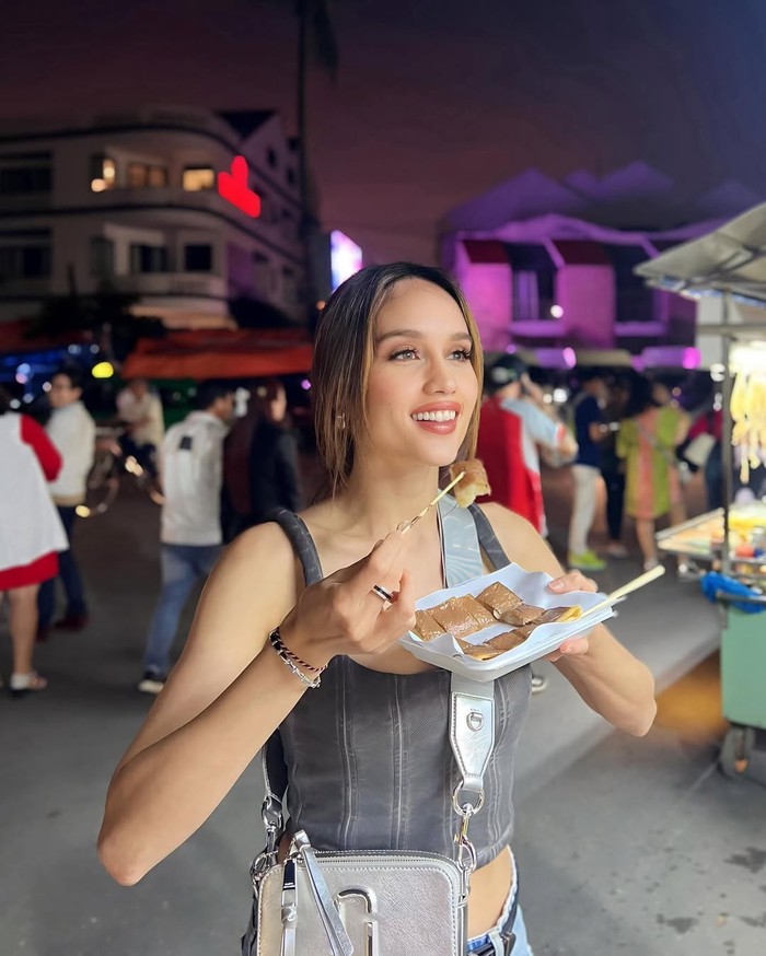 Cinta Laura Asyik Ngemil di Kroasia hingga Makan Schnitzel di Jerman