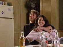 Digelitik Tom Cruise, GIna Gershon Hajar Hidungnya hingga Berdarah
