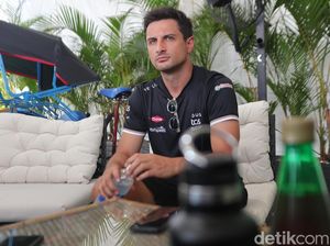 Pebalap Formula E Happy Banget di Jakarta