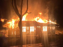 3 Kantor Pemerintah di Puncak Jaya Dibakar OTK, Polisi Selidiki