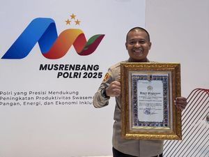 Layanan SIM-SKCK Polres Mojokerto Prima Diganjar Penghargaan Polri