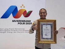Layanan SIM-SKCK Polres Mojokerto Prima Diganjar Penghargaan Polri