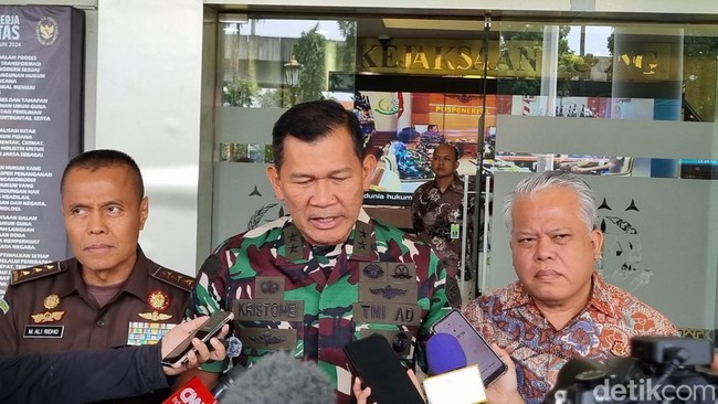 Ancang-ancang Pemerintah Evakuasi WNI dari Negeri Para Mullah