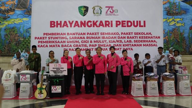 Ketua Umum Bhayangkari, Ny. Juliati Sigit Prabowo, berkunjung ke Mapolres Raja Ampat.