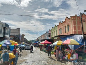 Pasar Cabbeng Soppeng Tak Terurus, Warga-Pedagang Minta Bupati Benahi