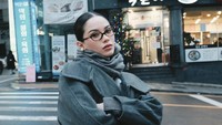 Meski cuma foto di jalanan Seoul, Alyssa tampil elegan dan cantik. (Instagam)