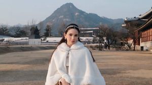 Contek Liburannya Alyssa Daguise, Selalu Cantik dan Elegan