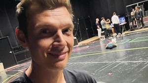 Sebenarnya gak cuma dalam foto berbaju merah itu aja Nick Carter kelihatan lebih kurus dari biasanya. (Foto: dok. Instagram @nickcarter)